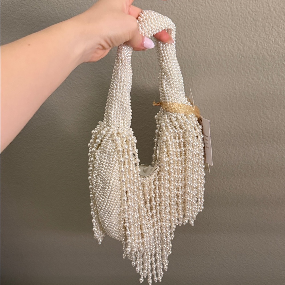 Elegant Pearl Beaded Handbag